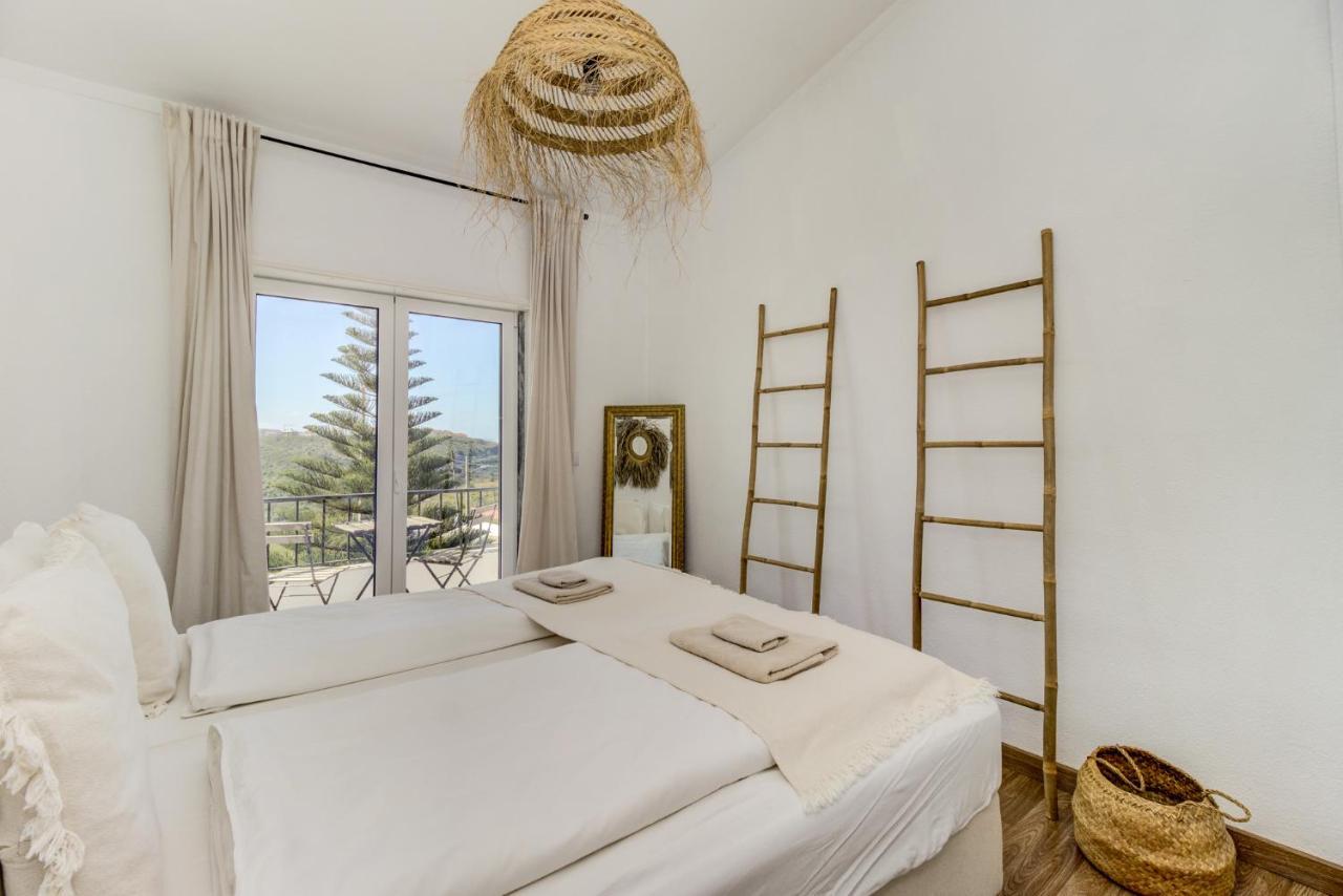 Ostello Ocean House - Ribeira D'Ilhas Ericeira Esterno foto